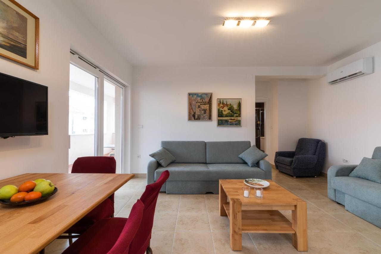 Villa Iva Mirce Exteriör bild